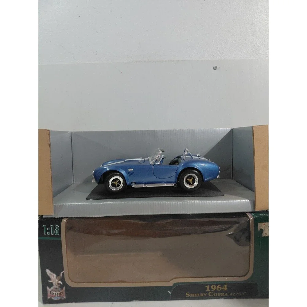 Road Signature 1:18 Diecast 1964 Shelby Cobra 427 S/C Convertible w/box